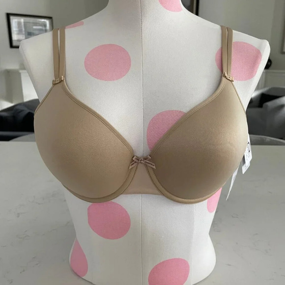 Chantelle Basic Invisible Underwire Memory Foam T Shirt Bra Nude Sz 34D NWT - Picture 2 of 12